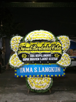 Papan Bunga Duka di Pandeyan